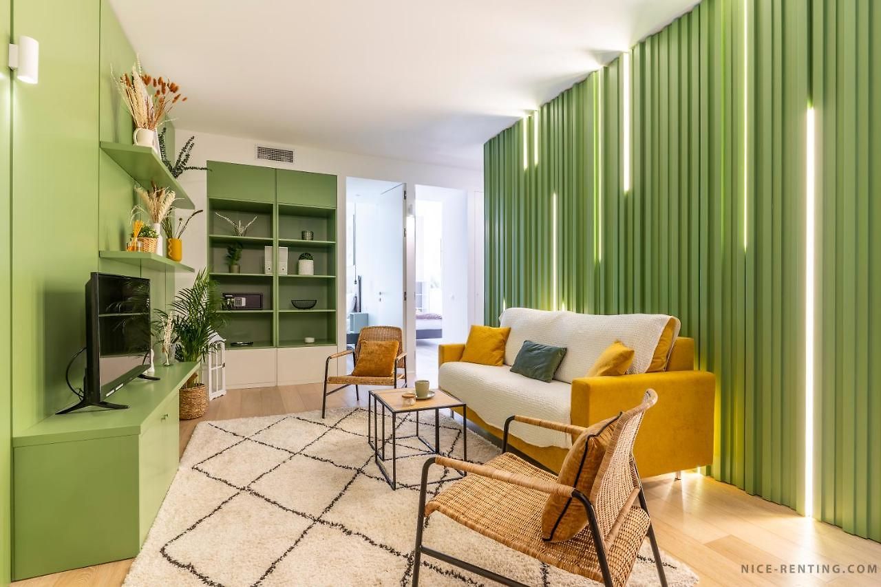 Renting - Bavastro - Luxurious Loft - 2 Bedroom - Ac - Balcony - Trendy Neighborhood *