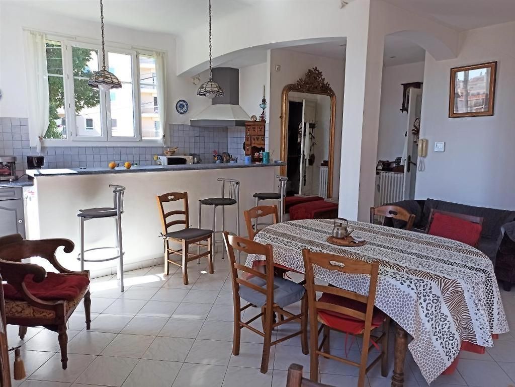 Villa Tres Proche Du Centre *