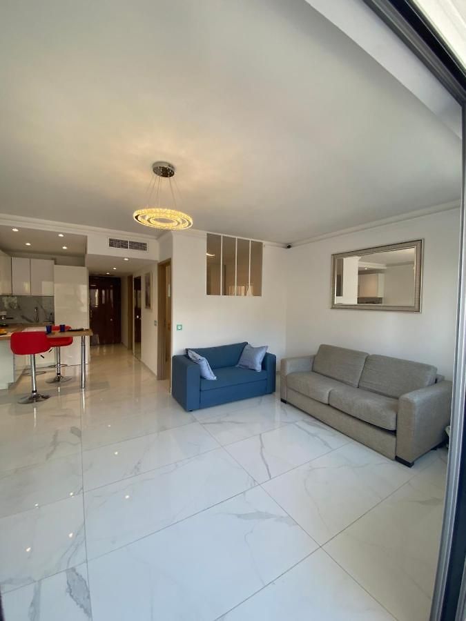 Le Royal, Spacious Seaside Rooftop And Pool *
