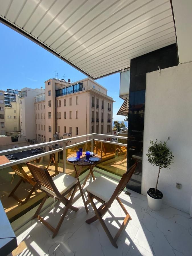 Appartement Le Royal, Spacious Seaside Rooftop And Pool Nice