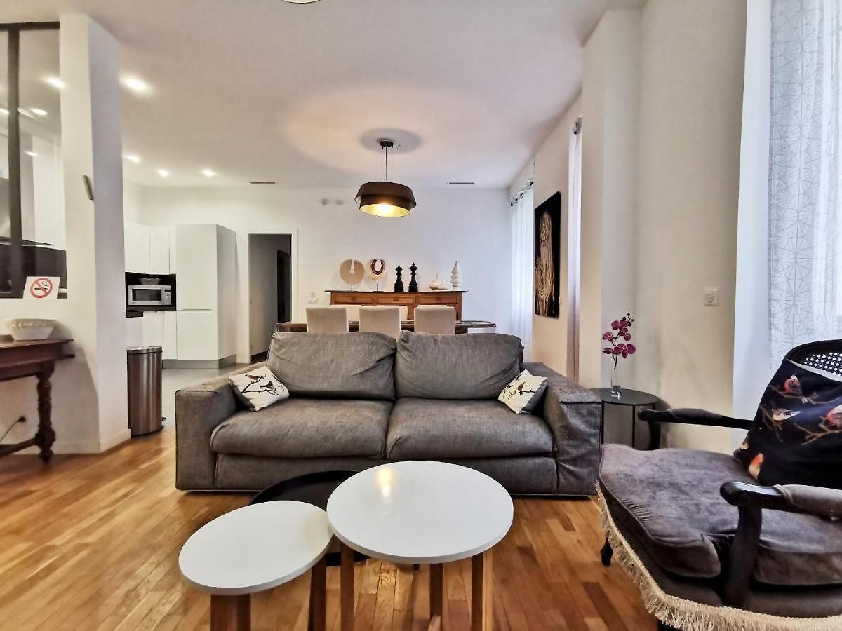 Emilia Appartement *