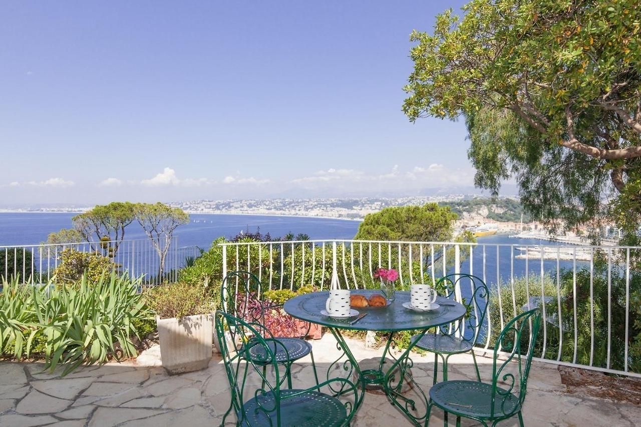 Château Des - Five Stars House Villa