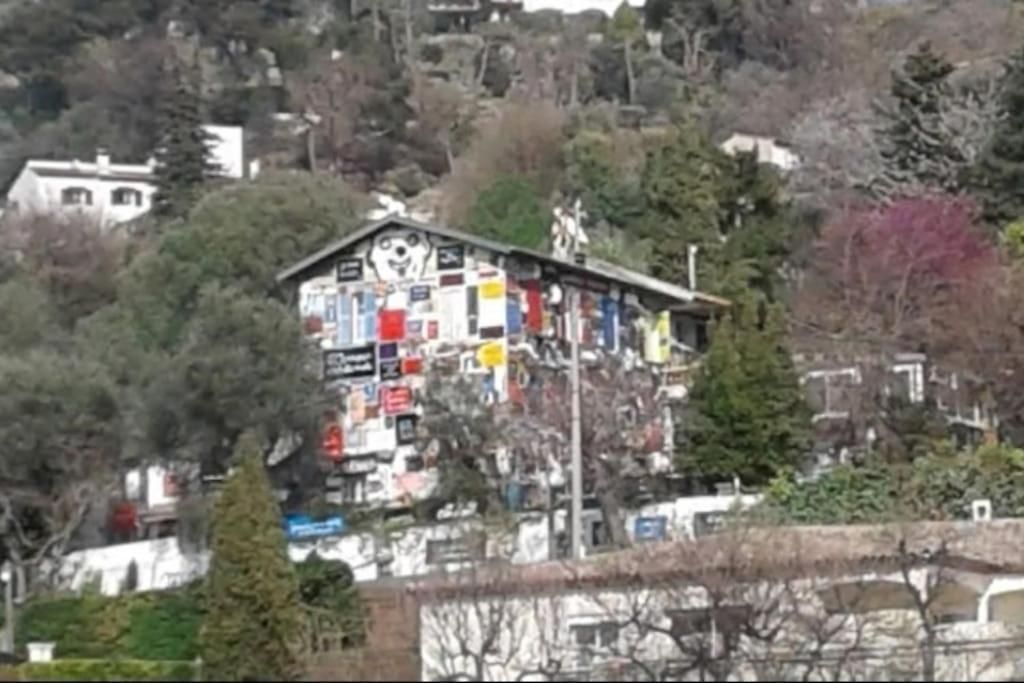 Maison Traditionnelle Sur Les Collines Niçoises Hébergement de vacances *