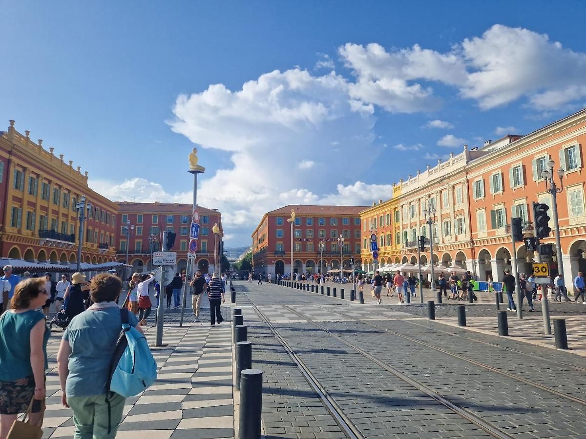 Le Michelangelo - Place Masséna