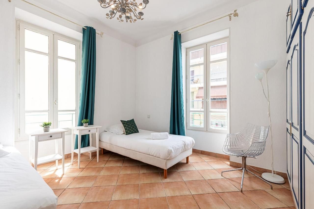 Apartment Large 2 Bdr Downtown - Ac & Terrace Nice