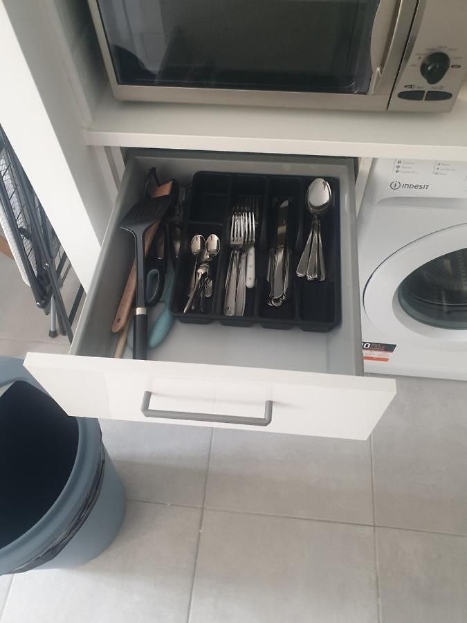 Appartement Renove 2023 Proche Aeroport 5min, Gare Sncf 2 Min, Tramway Au Pied De L'immeuble , Parking Possible, Renovated 2023 Near The Airport 5 Min, Train Station 2 Min, Tram Next To The Building 1 Min, Parking Possible Nice