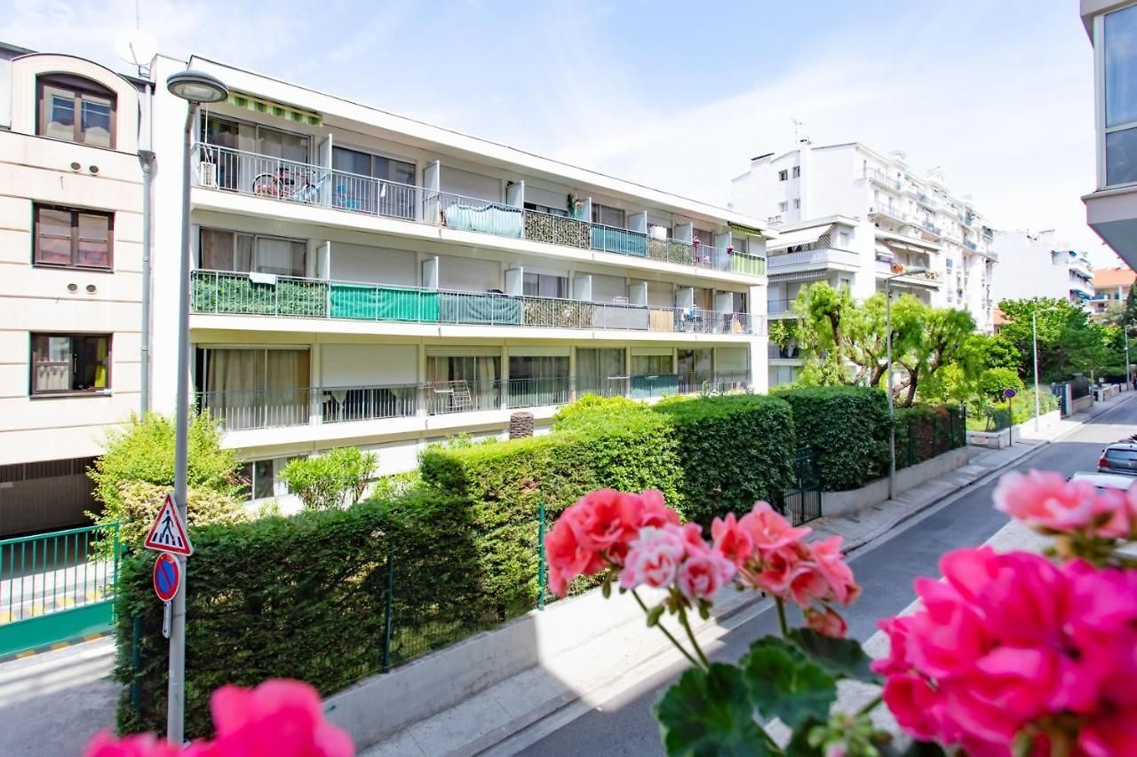 Apartment Beautiful , 3 Min Walk , Free Parking, Near Negresco Nice