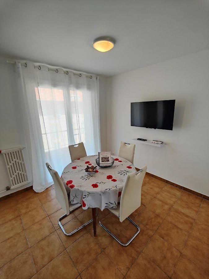 Appartement Au Cœur De - Proche De ! *