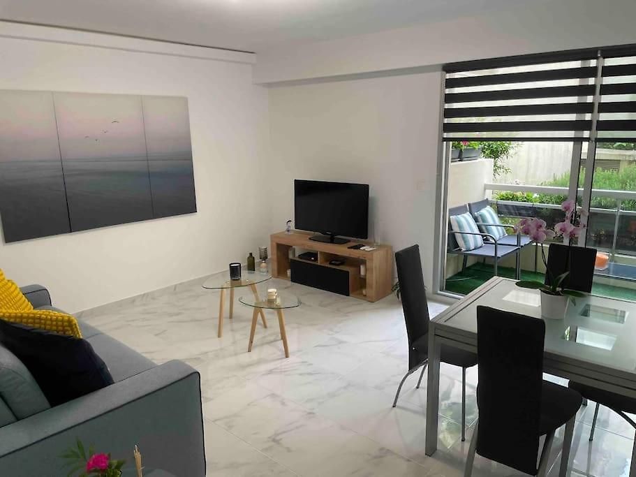 Appartement Superbe Carre Delfino Port De