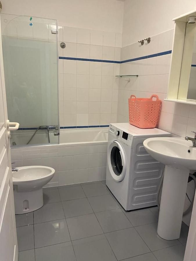 2/3 Pièces Avec Terrasse à Appartement