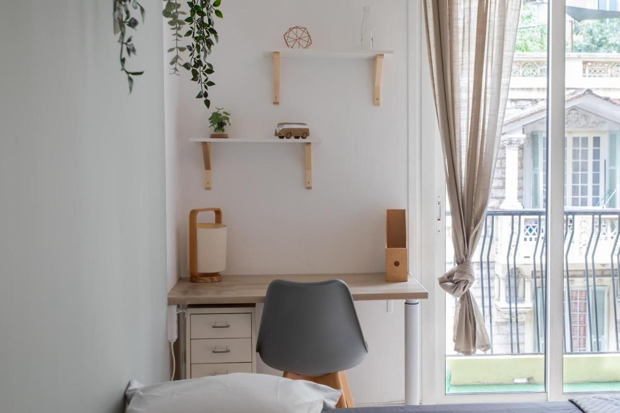 26 , La Riviera Appartement