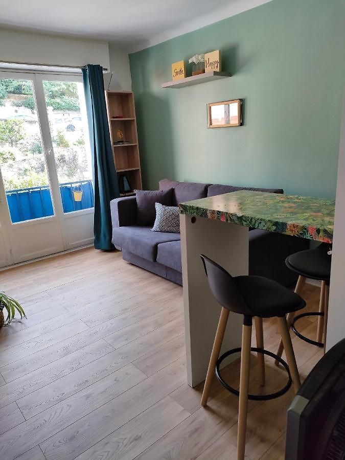 Avec Balcon à 7 Min Du Port Et De Garibaldi Appartement