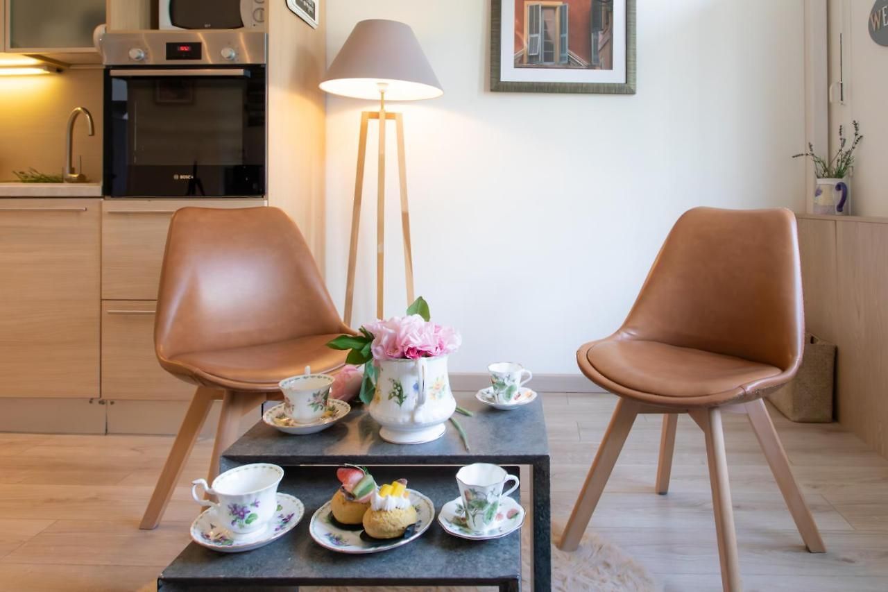 Beautiful , 3 Min Walk , Free Parking, Near Negresco Apartment