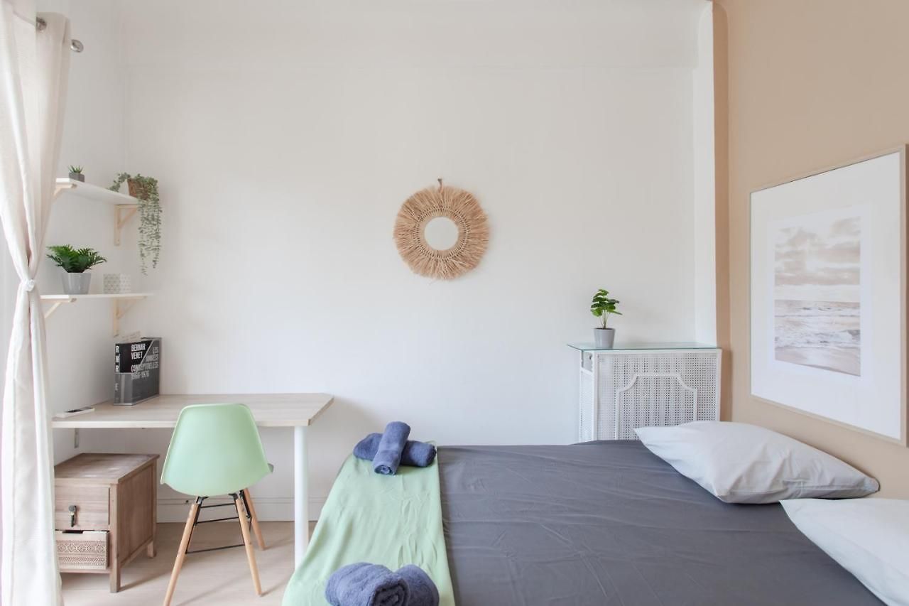 26 , La Riviera Appartement