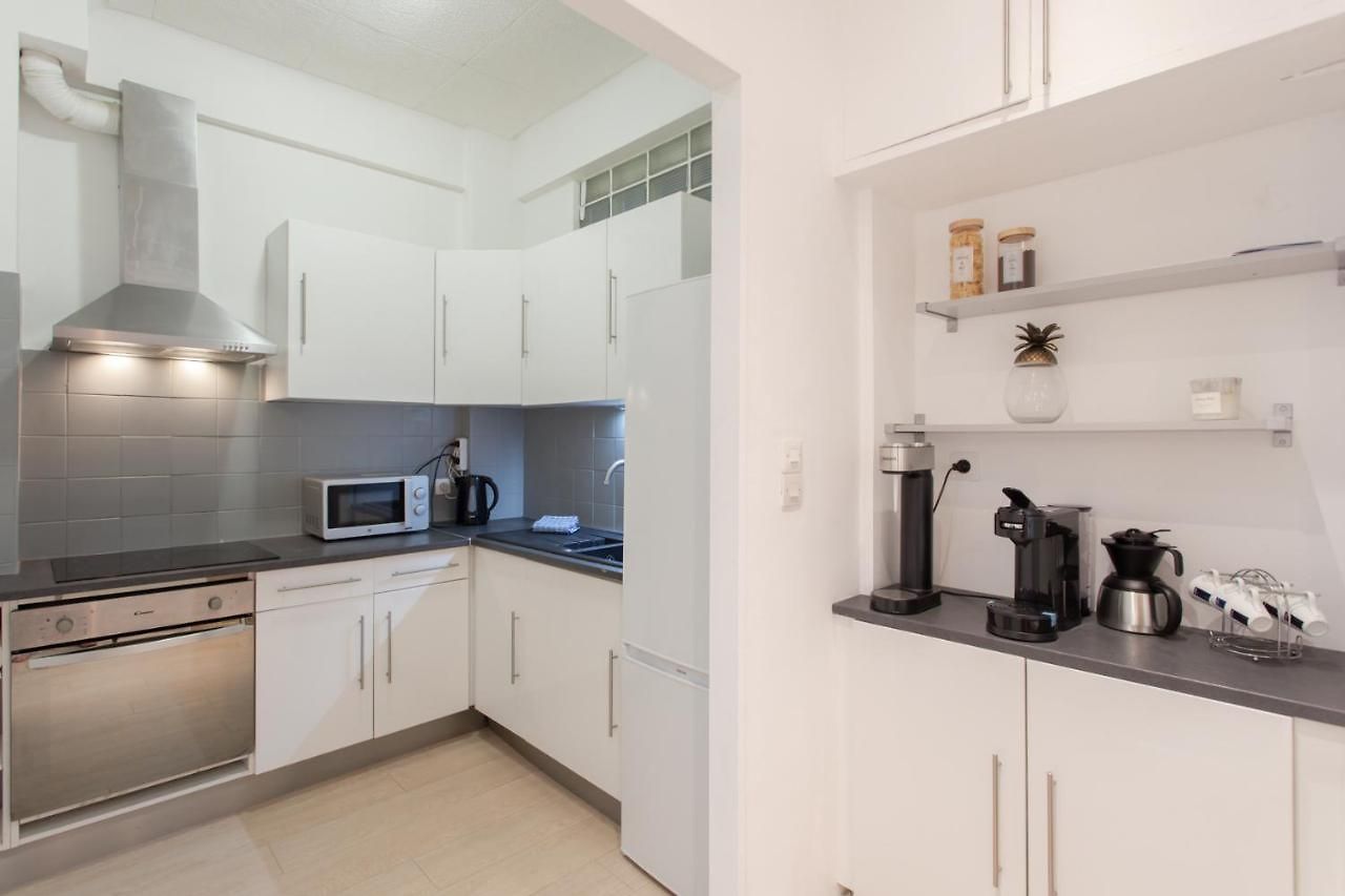 26 , La Riviera Appartement