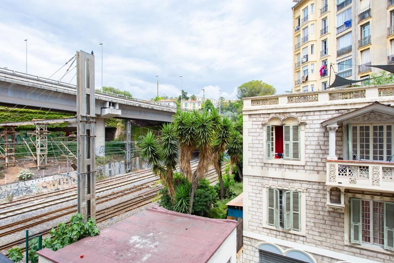 26 , La Riviera Appartement