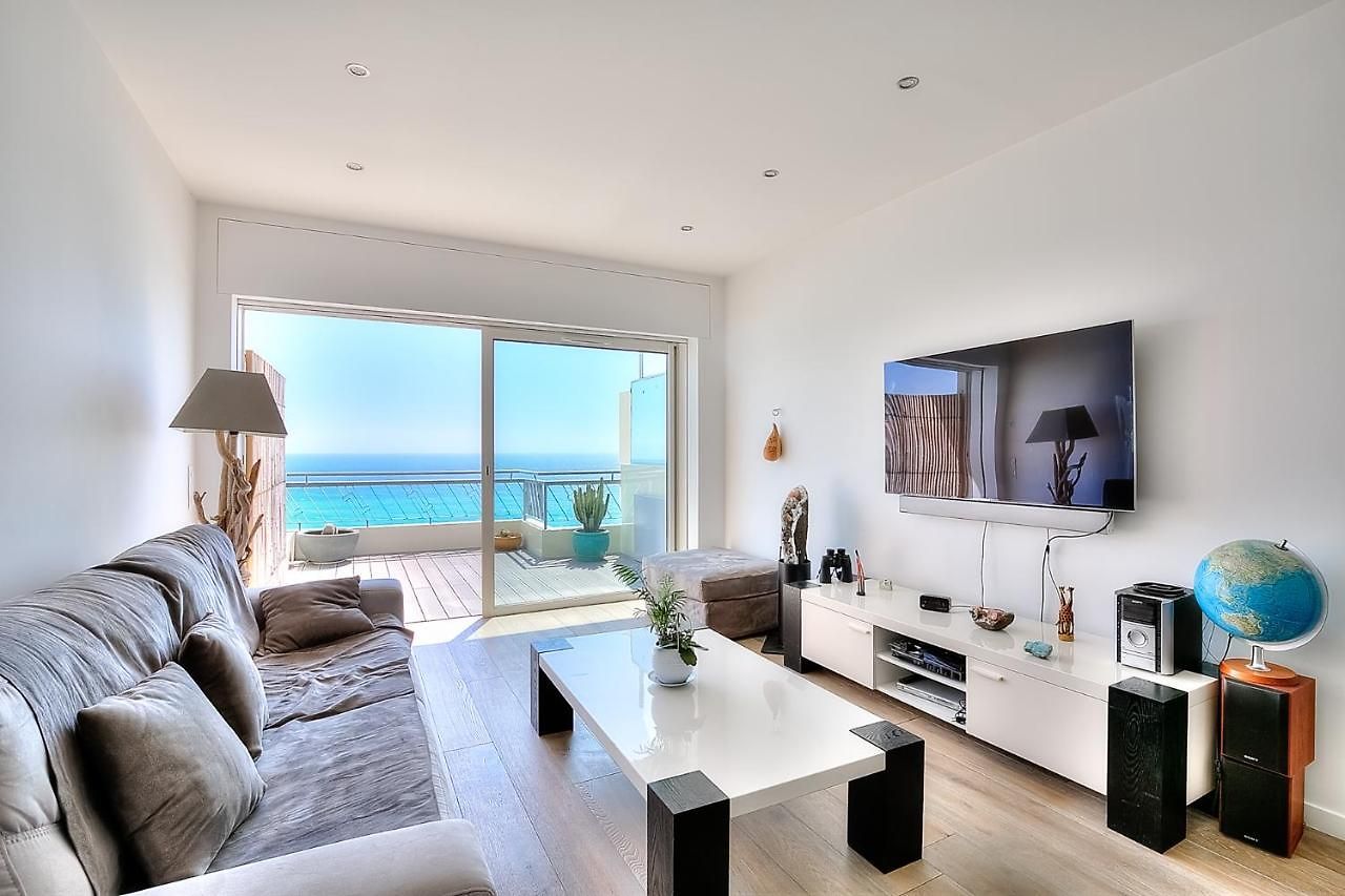 Appartement Le Florentina, Dernier étage Avec Terrasse, Vue Sur La Baie Des Anges Nice