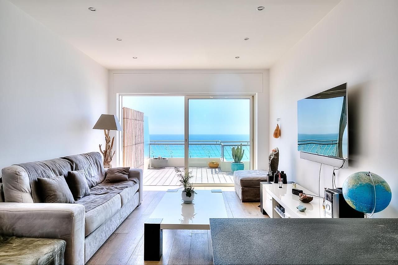 Appartement Le Florentina, Dernier étage Avec Terrasse, Vue Sur La Baie Des Anges *