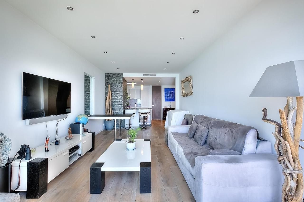 Appartement Le Florentina, Dernier étage Avec Terrasse, Vue Sur La Baie Des Anges