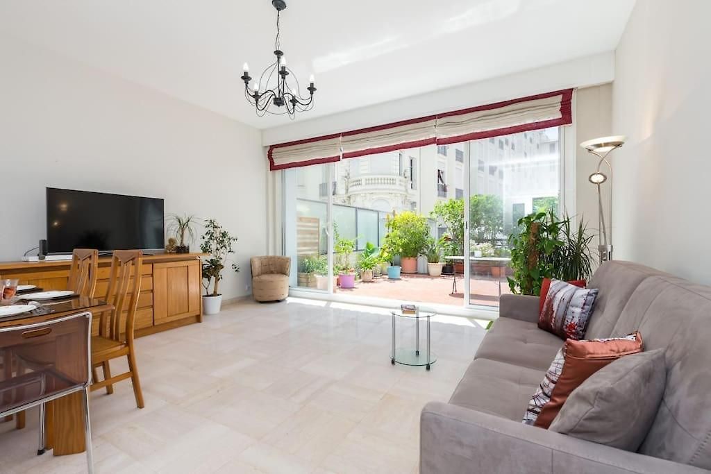 Appartement Centre - Terrasse Privé Exceptionnelle - Supérieur 3 Pièces Ac - Garage Privé Nice