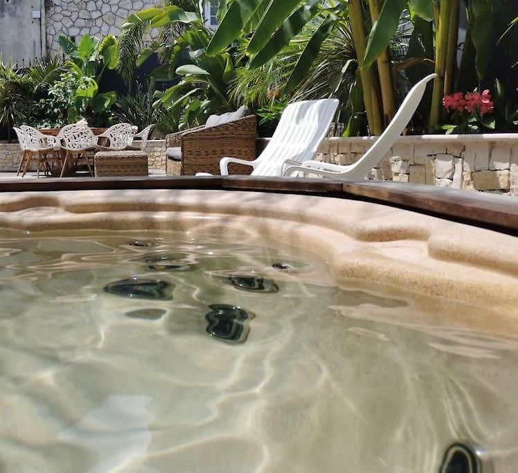 La Petite Niçoise Au Jacuzzi à 3 Min De La Villa