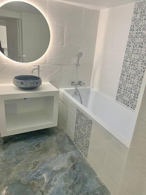 Nouveau - Mamac - Centre Appartement *