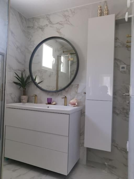 Villa La Petite Niçoise Au Jacuzzi à 3 Min De La Nice