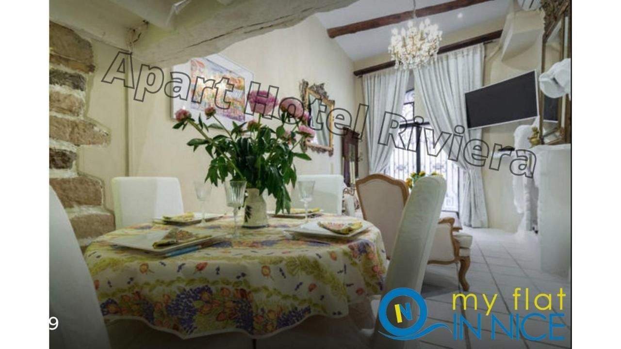 Riviera: Charming 4-room Beachside In Old Town Nice