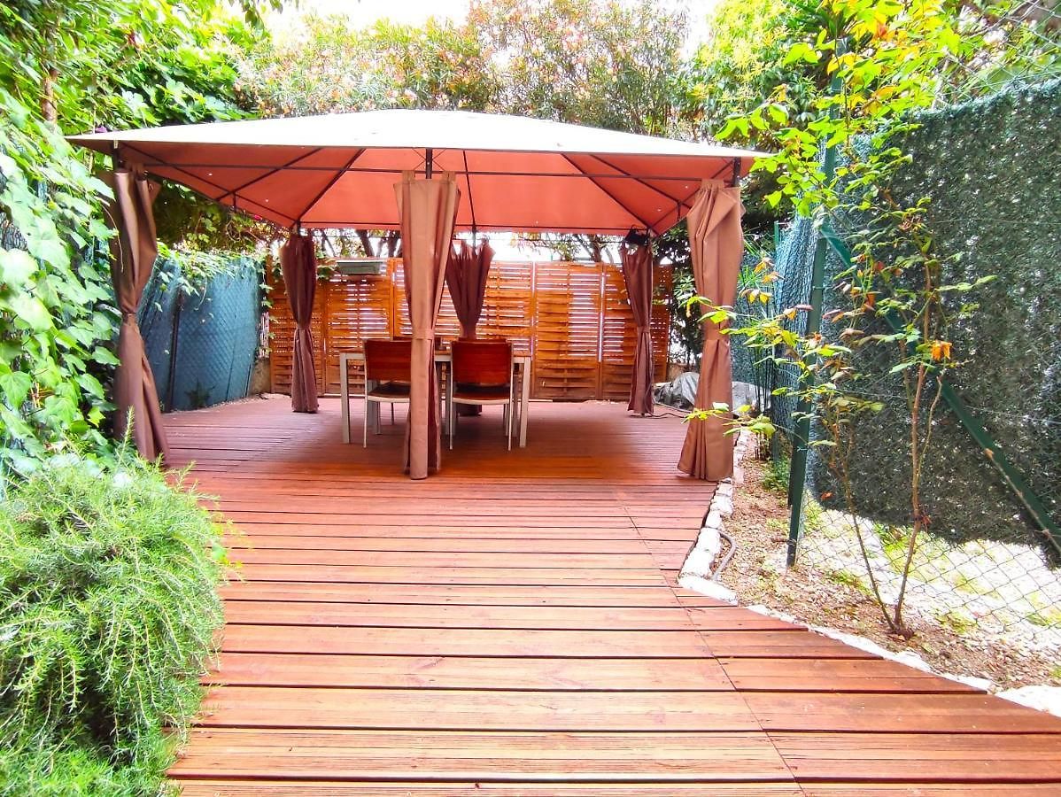 Garden Level Nearby Appartement