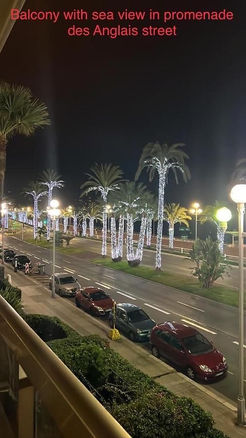 Beachfront And Sea View Entire 2 Crossing With Parking 4 Beds Two Double Bed And 2 Single Bed With 2 Sea View Balconies In Promenade Des Anglais Street 2 Bathroom 3 Wc With 40 Meters From The Beach With Perfect Air Conditioner Cooler Appartement