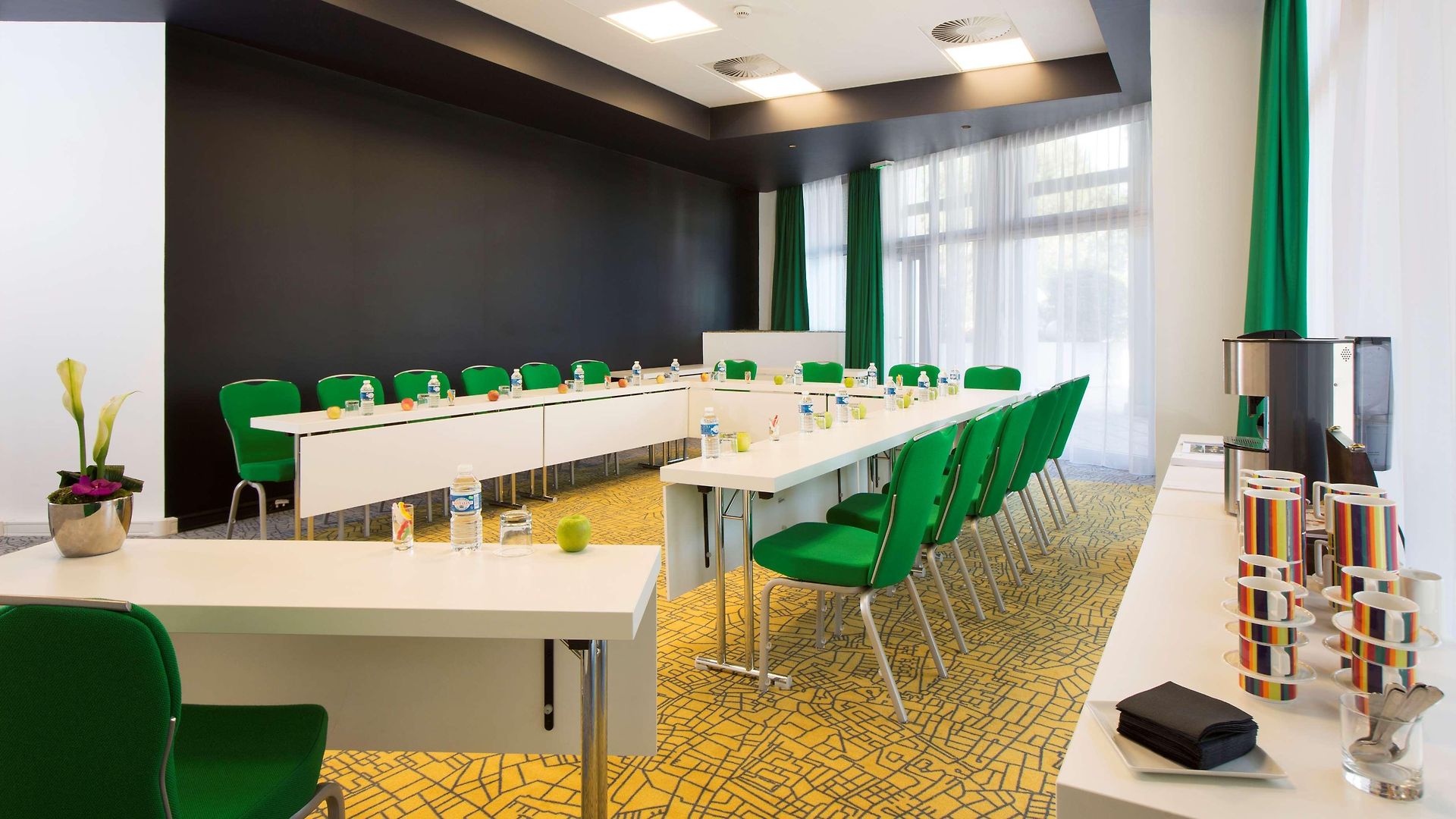 Radisson Airport Hotel 4*