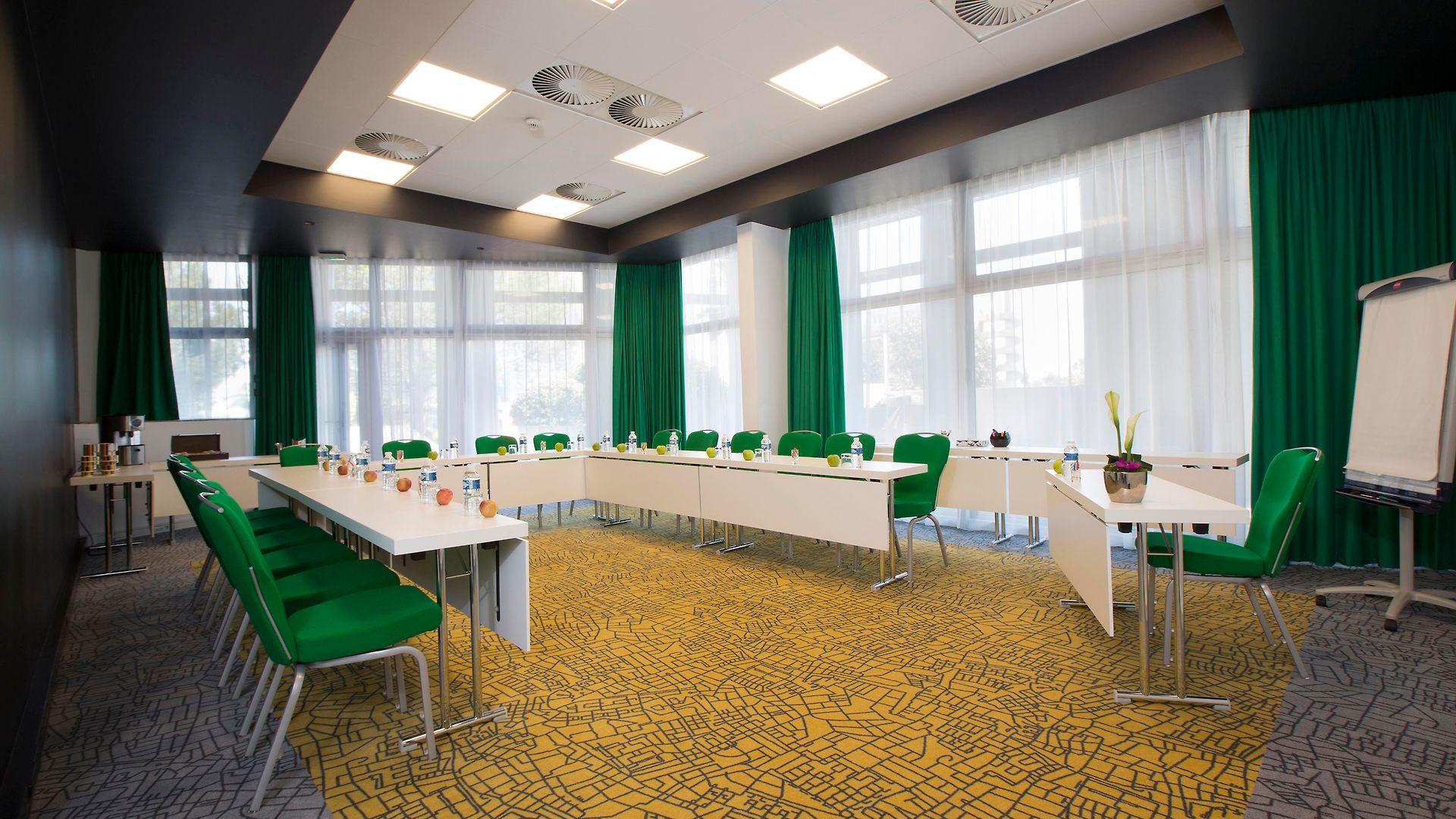 Radisson Airport Hotel 4*