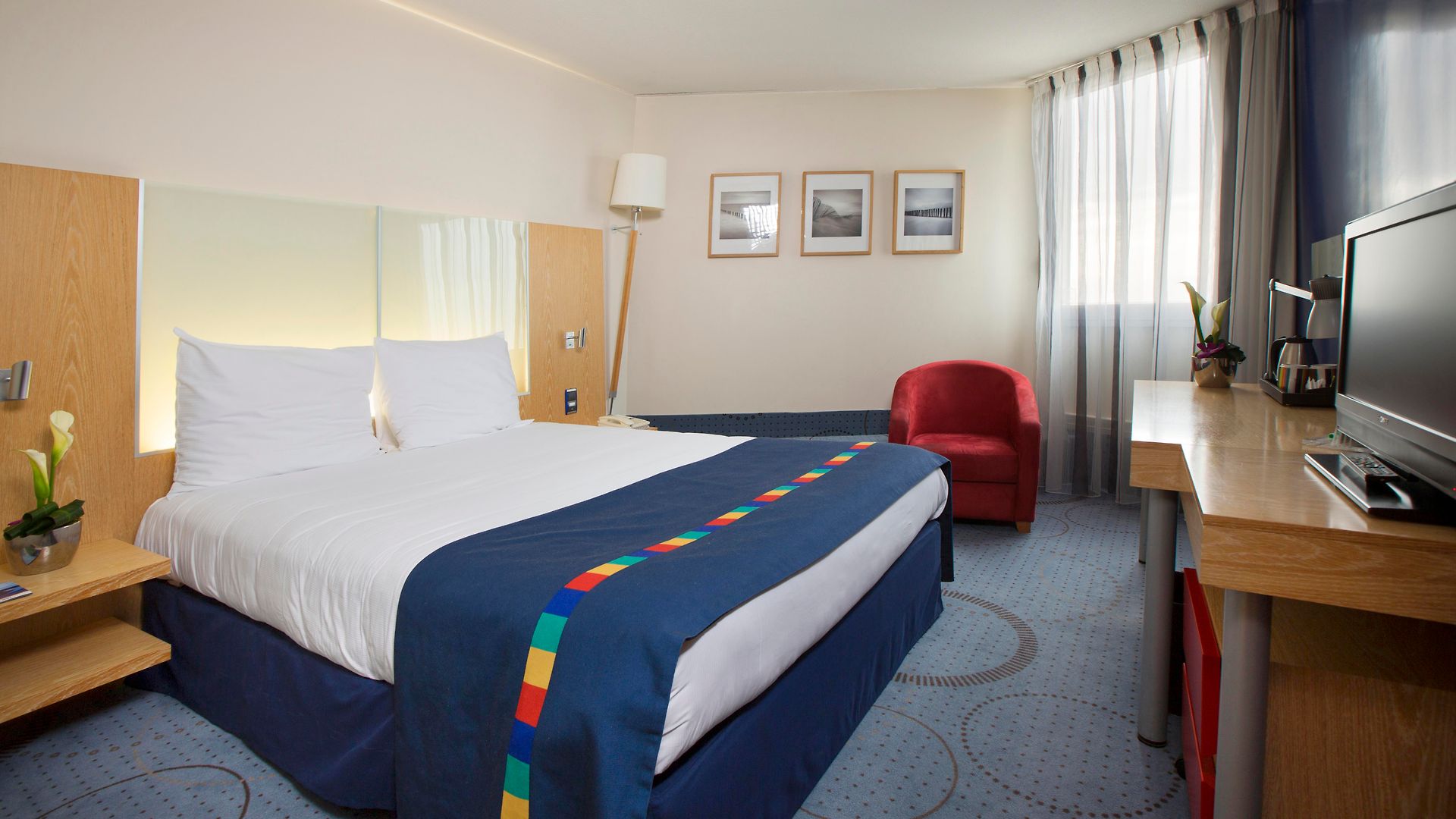 Radisson Airport Hotel 4*