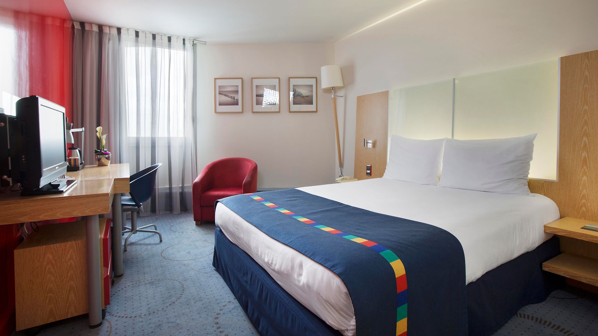 Radisson Airport Hotel 4*