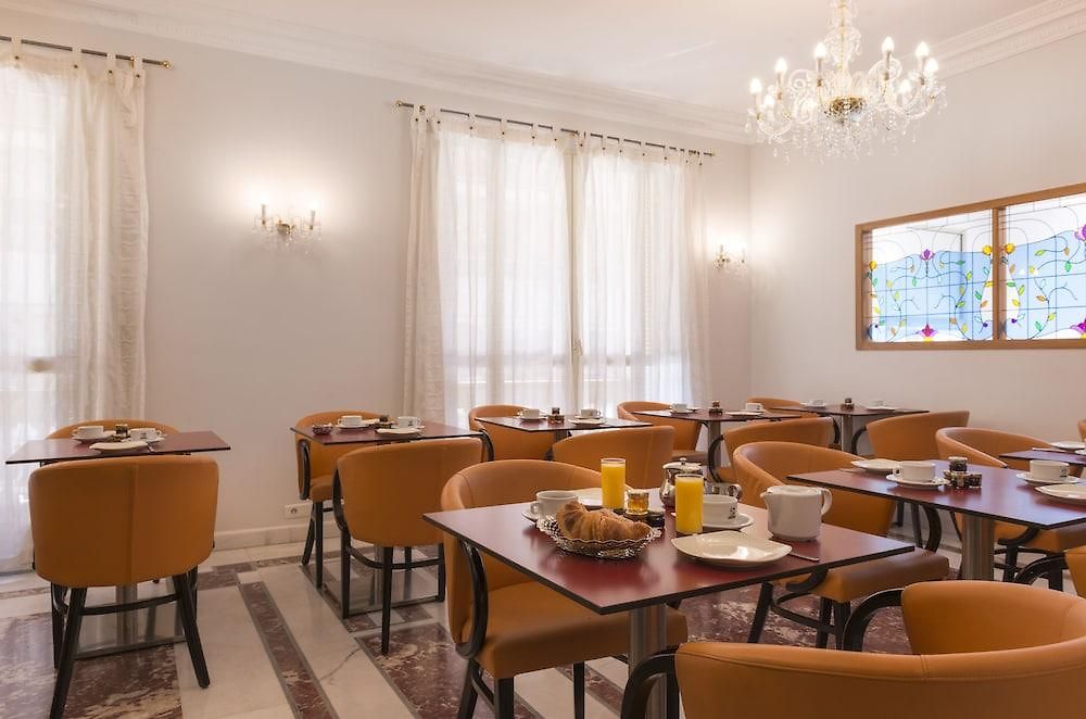 Little Palace Hotel 2*