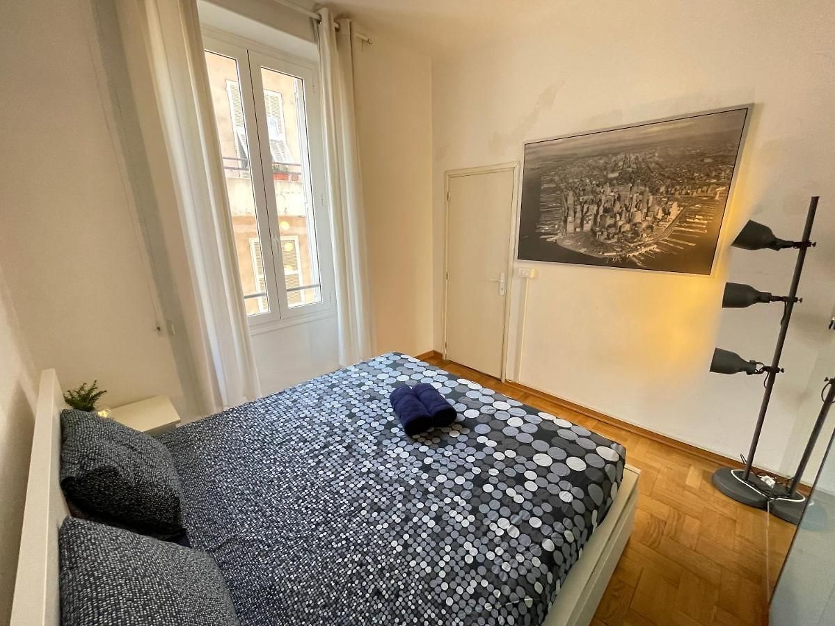 Appartement Renting - Grimaldi - Place Heart Of Golden Square - Ac - Fully Equipped