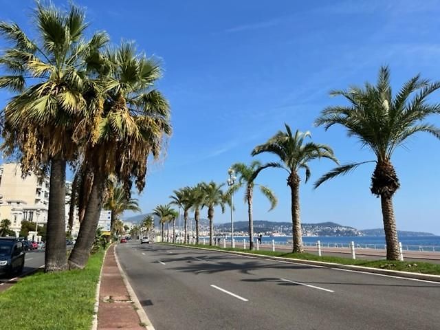 Appartement Jardin Sur La Promenade Des Nice