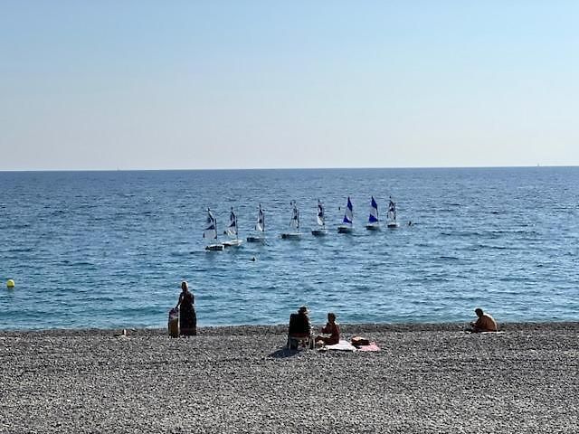 Jardin Sur La Promenade Des Appartement