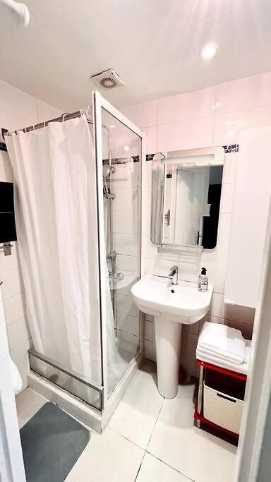 Umbaa - Cute Appartement *