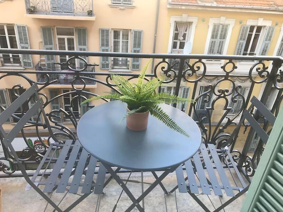 3 Bed Modern Flat Close To The Appartement Nice
