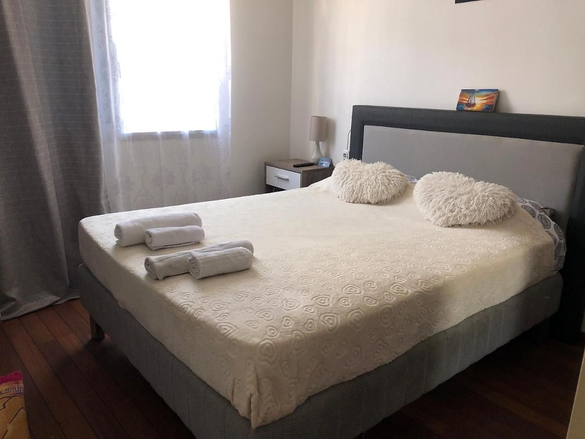 Privee Confortable A Louer Proche Et Centre De Homestay Nice