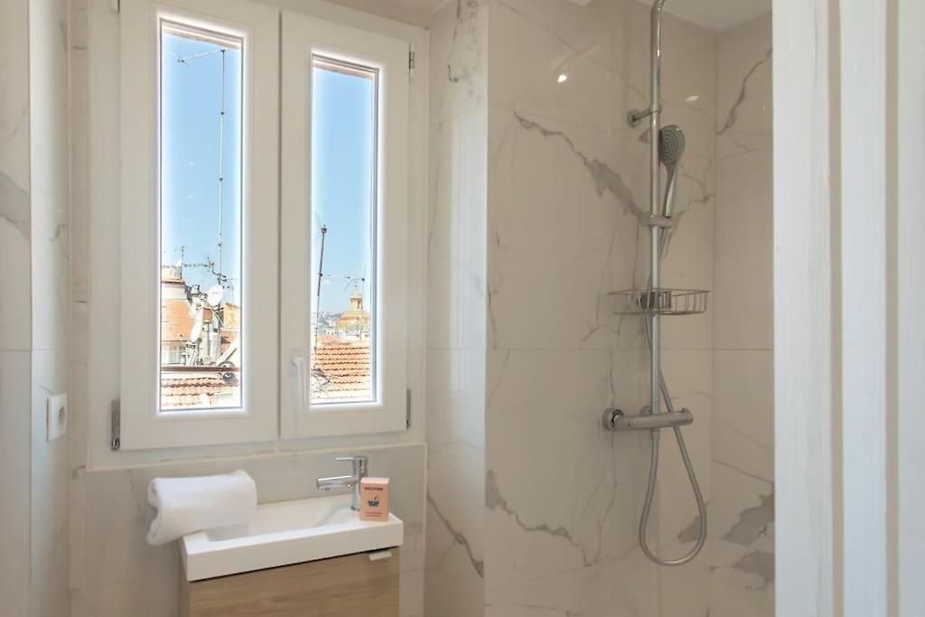 #49 Staywizus - Perfect Location Saleya Old Town 2mins To Sea Ac Apartment *