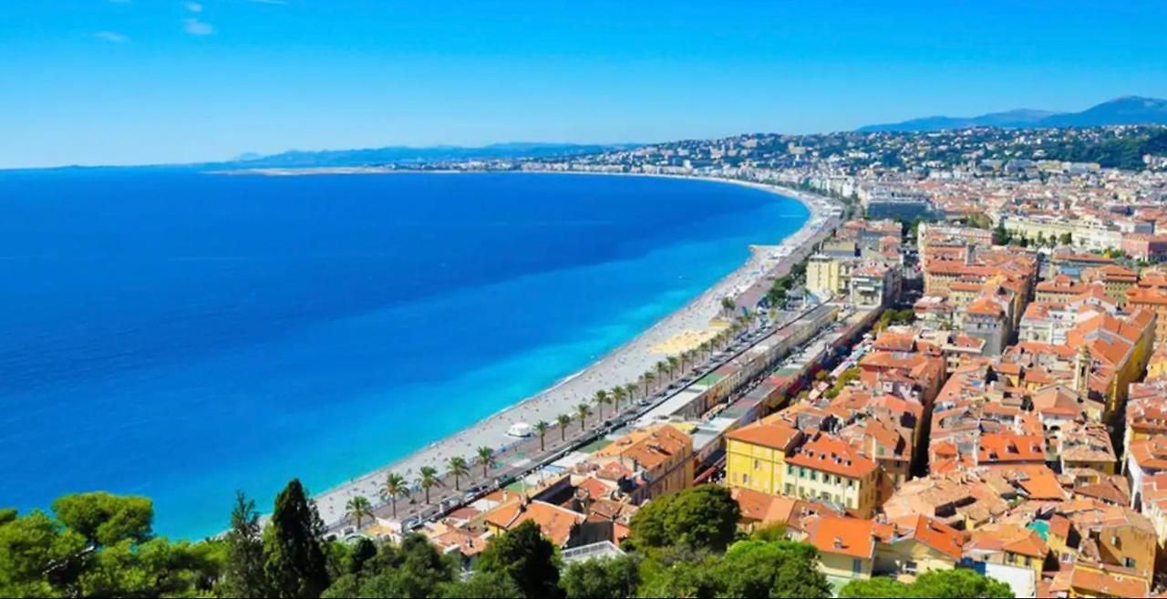 Appart hôtel 2 Pieces A Louer Au Coeur Du Carre D Or A Nice, Rue Dalpozzo A 150 Metres Des Plages *