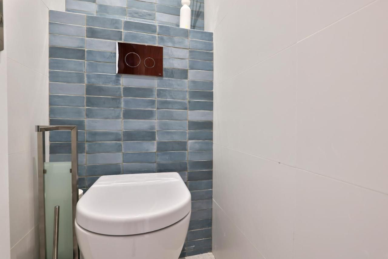 Incroyable Vue Mer, 2 Pieces Refait A Neuf Avec Piscine Sur Le Toit/ Wifi/ac Nice