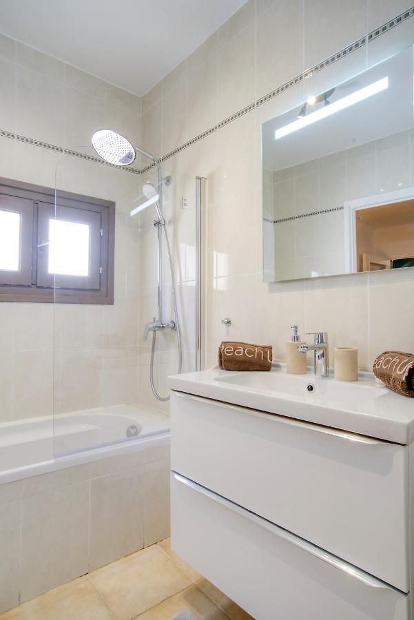 Cosy, Modern, Fully Equipped, Air Conditioning, Historical, Old Town, 1minute Walk From - 