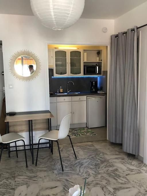 Appartement Vue Mer, 2 Pièces Lumineux Nice