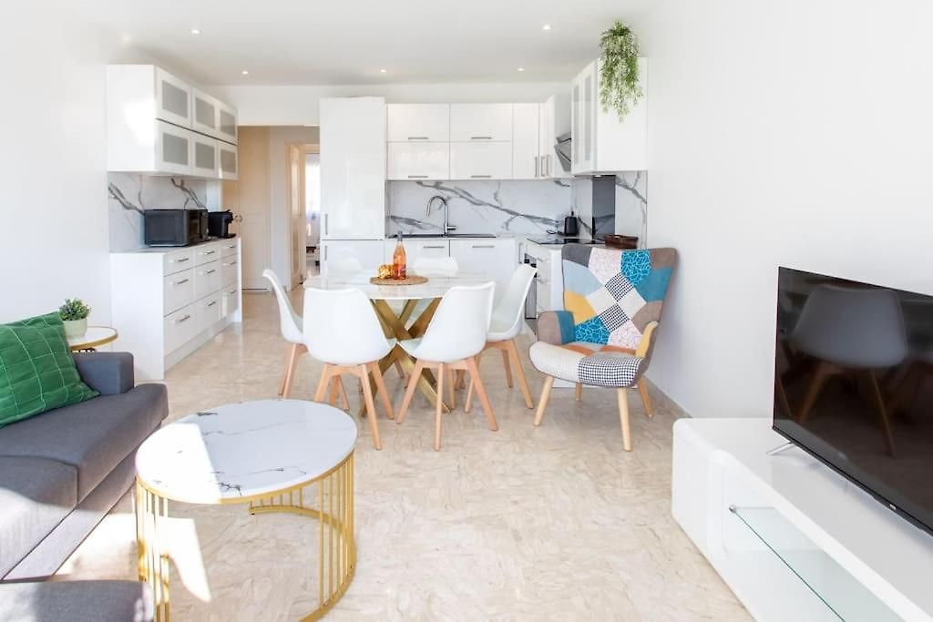 Appartement L28 Staywizus - Californie 1min Walk Sea 3bdr - Ac & Balcony