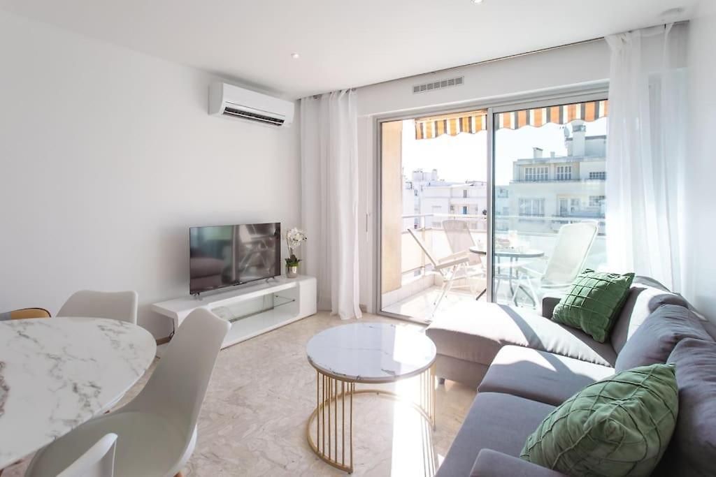 Appartement L28 Staywizus - Californie 1min Walk Sea 3bdr - Ac & Balcony *