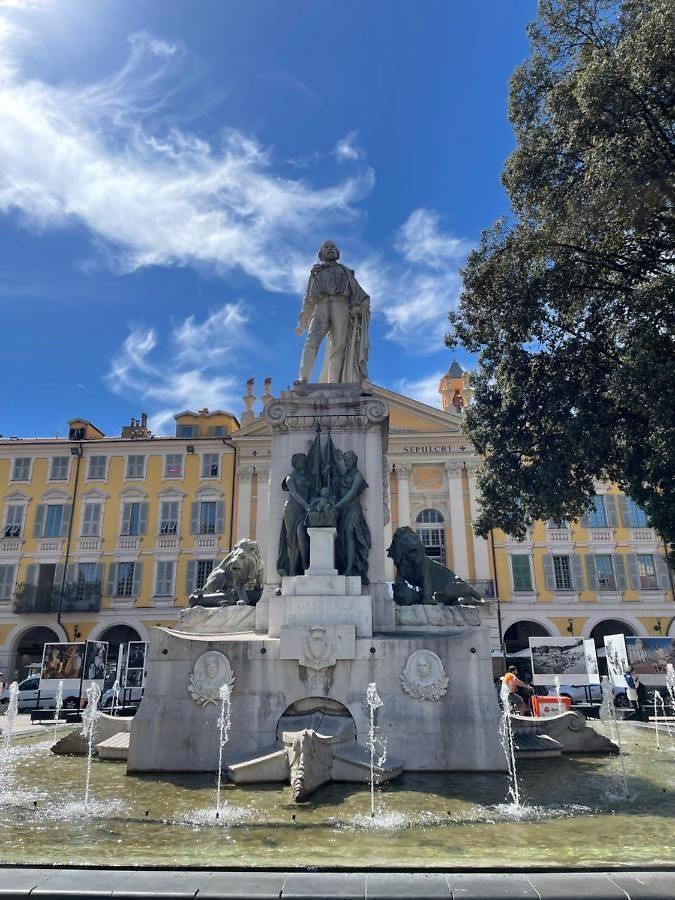 Apartment Old Town Place Rossetti Themed 2br Full Air Conditioning *