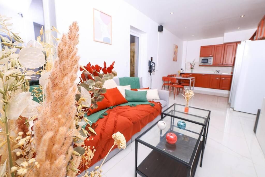 Apartment Amazing Garden In City Center - Aircon Nice